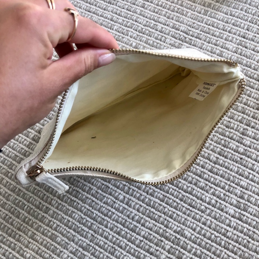Love You More Pouch - Picture 3 of 4